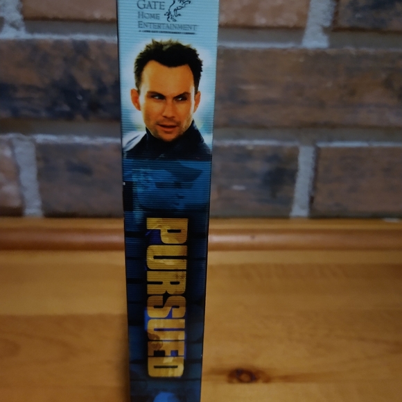 6/$15 Pursued 2004 ‧ Psychological thriller/Crime Thriller ‧ 1h 35m - Picture 5 of 9